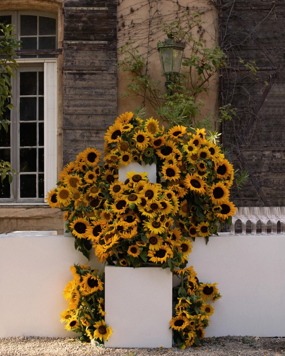 thyse floral artist domitille basso jacquemus maestri mariage