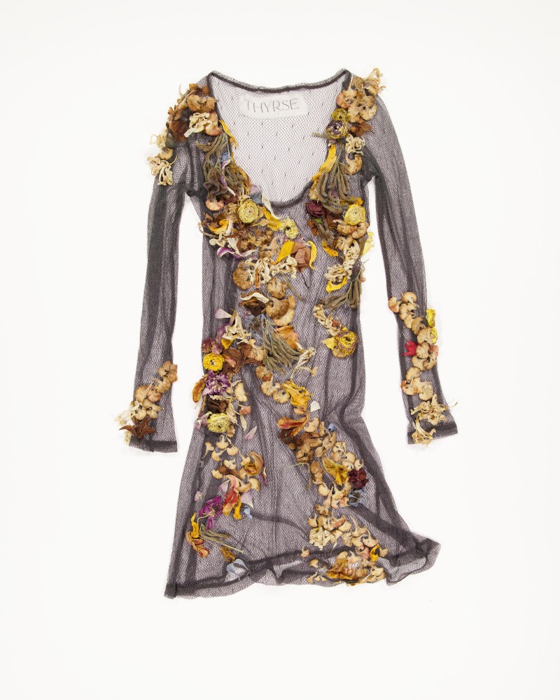 thyrse domitille basso artiste florale collection végétale robe PERSEPHONE brodée fleurs séchées